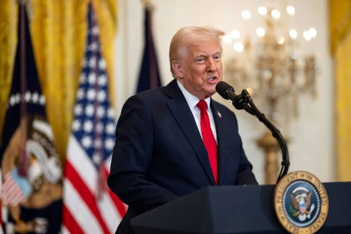 Trump bans entry to the USA for citizens of 12 countries