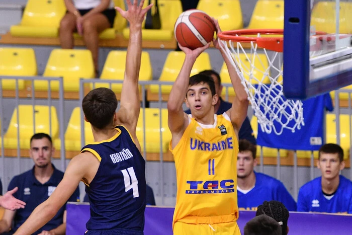 Reprezentacja Ukrainy U-20 w koszykówce przegrała w towarzyskim meczu z Łotwą