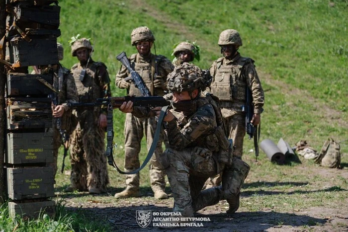 Лінія фронту станом на 9 червня. Зведення Генштабу