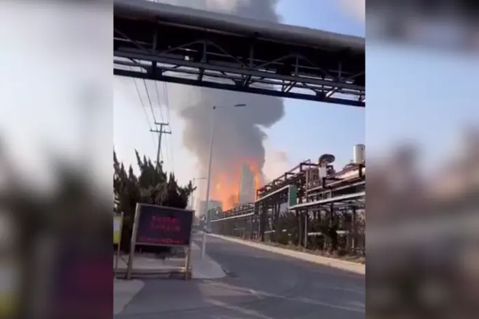 W Chinach wybuchł zakład chemiczny: mieszkańców pobliskich rejonów proszą o noszenie masek (wideo)