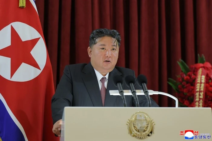 Kim Jong Un drohte dem Westen mit Krieg im Falle einer Aggression gegen Russland