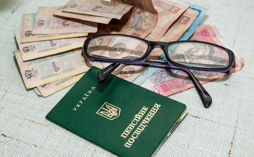 Emeryci dostali 10 dni: o czym należy poinformować ZUS, aby nie stracić wypłat