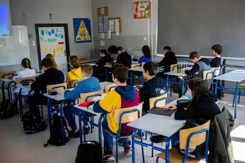 Polska wymaga ograniczenia przyjęć ukraińskich uczniów: o co chodzi