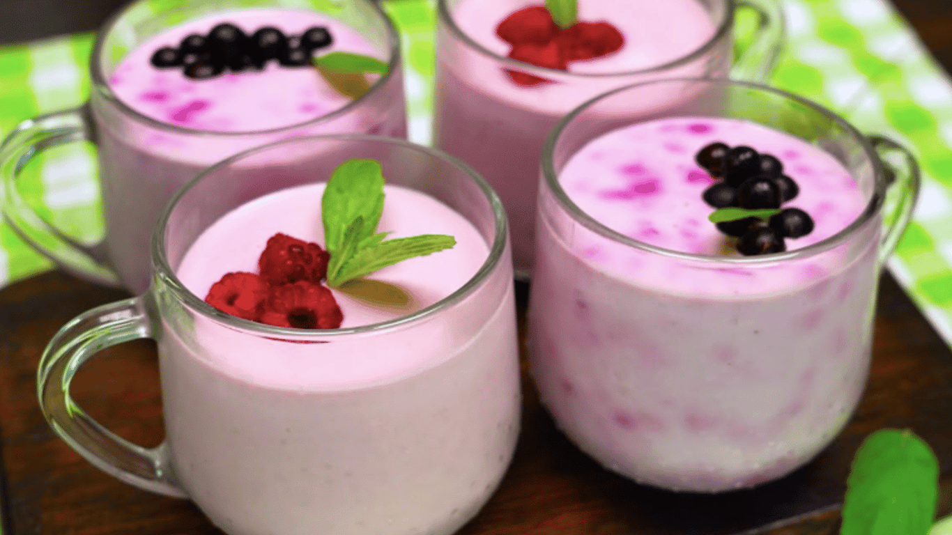 Beeren-Dessert 'Leichtigkeit' in 5 Minuten – Rezept ohne Sahne
