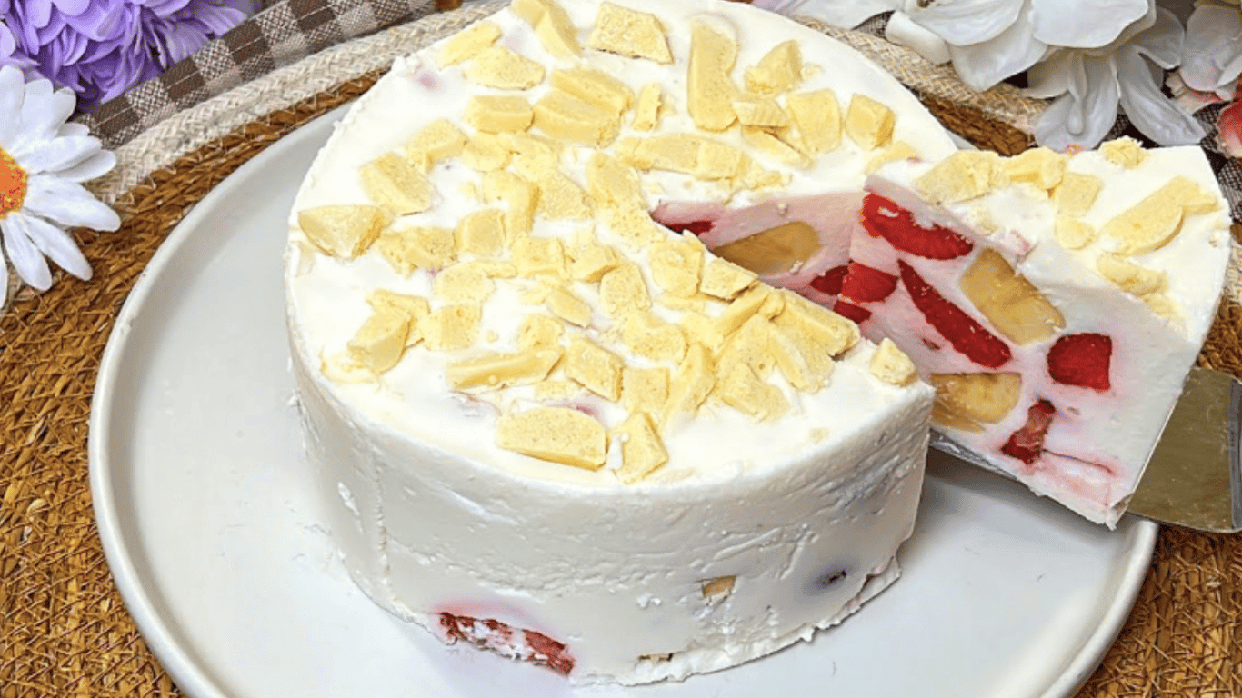 Dessert 'Wunder' mit Beeren oder Früchten — benötigte Quark und Sauerrahm