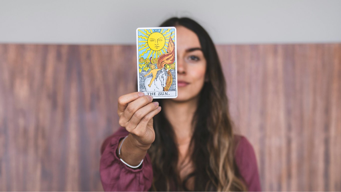 Tarot zapowiada rzadką szansę dla tych znaków zodiaku w najbliższym czasie