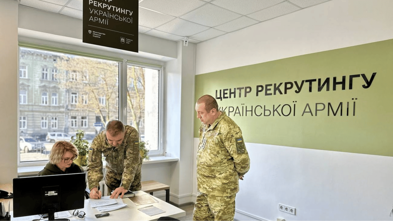 Consultations at recruitment centers take place online