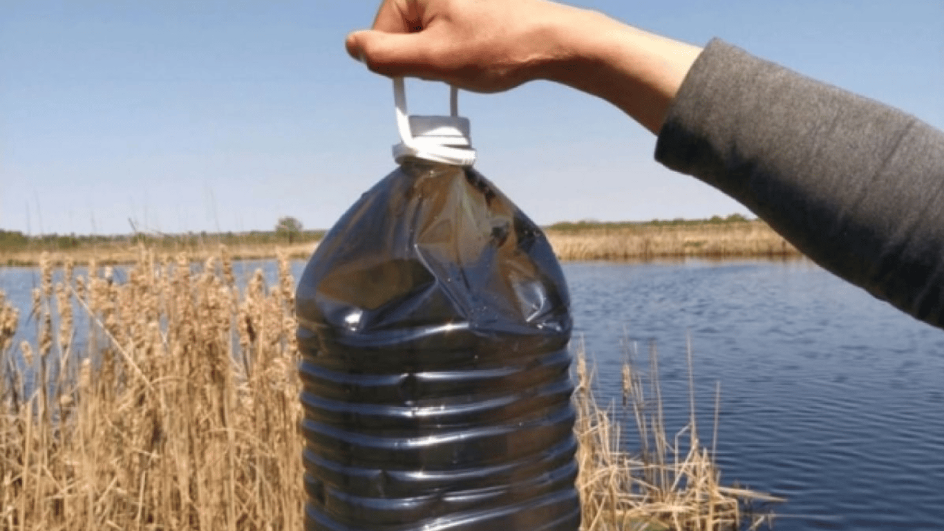 В обласному центрі РФ люди скаржаться на фіолетову воду
